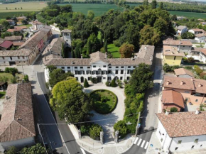 Villa Di Tissano  Tиссано